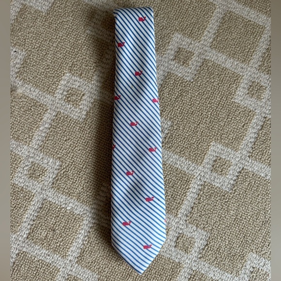 Vineyard Vines Boys Silk Tie Blue Stripe Pink Whales Preppy Nautical Summer - Picture 4 of 4